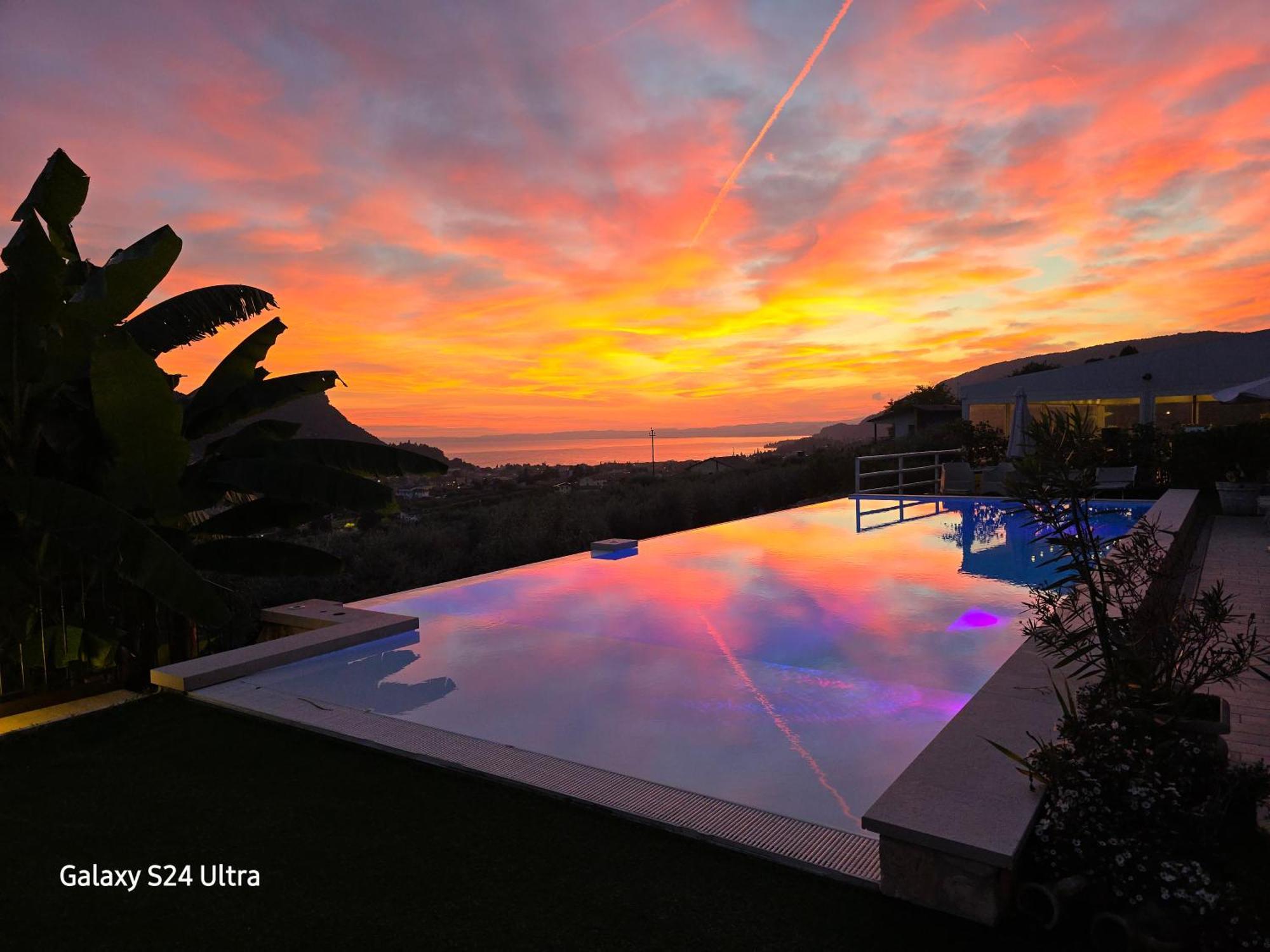 Relais Villa Olivi Costermano Exteriér fotografie