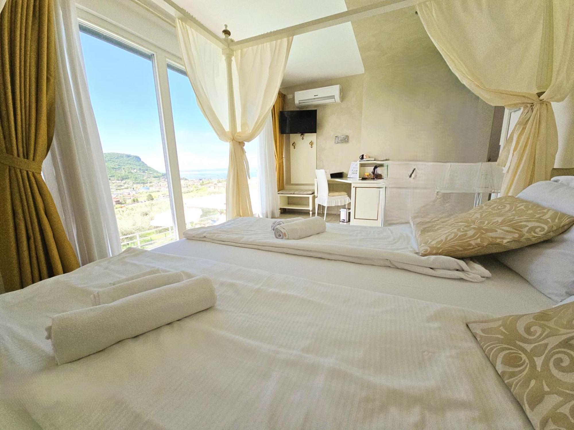 Relais Villa Olivi Costermano Pokoj fotografie